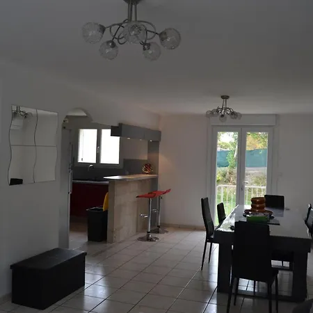 Hotel Maison Cite De 4*